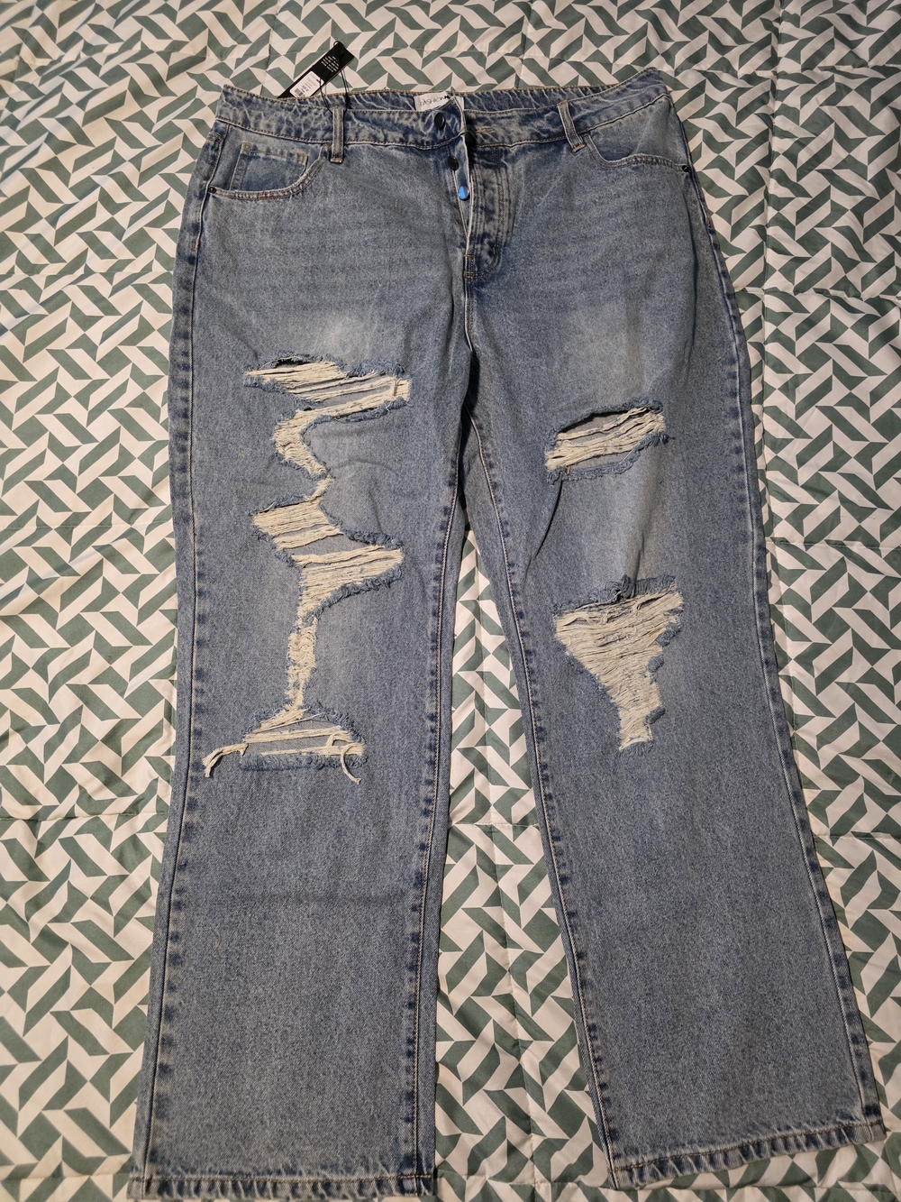Distressed Light Blue Women’s Ripped Jeans - Picture 2 of 2